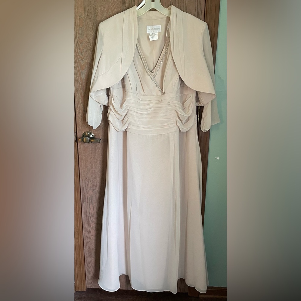 David’s Bridal 20W